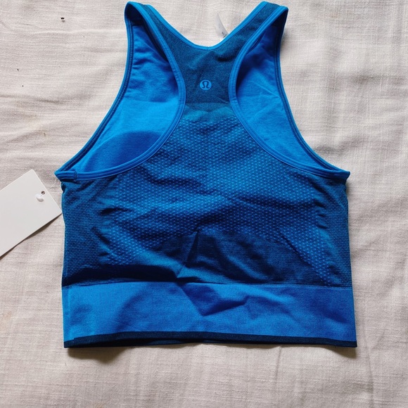 Lululemon seamless mesh shelf-bra training tank - Picture 2 of 3